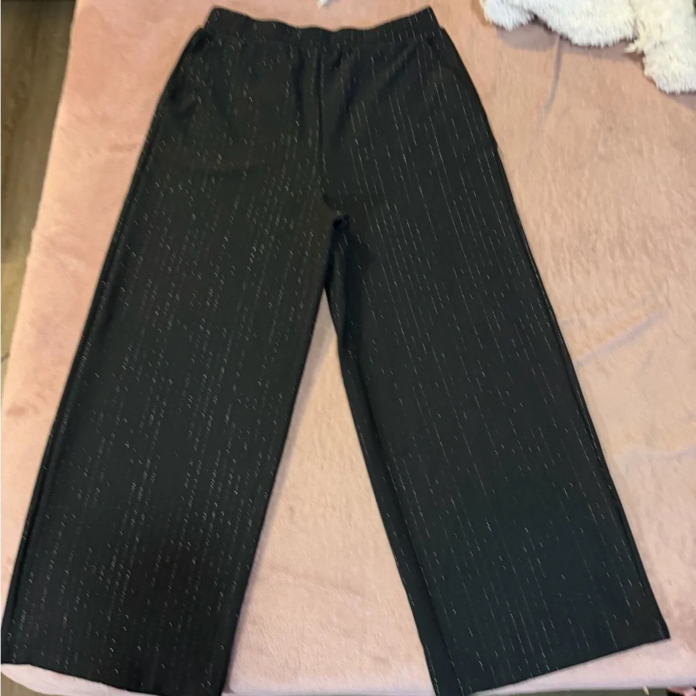 JDY Petite wide leg pants in black - Picture 6 of 12